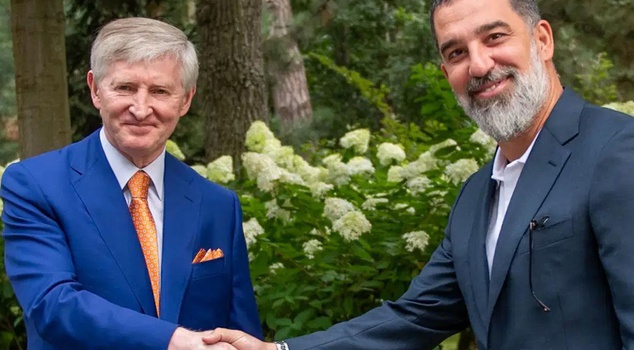 Arda Turan's boss is rolling in money! His house is exactly 554 million dollars.