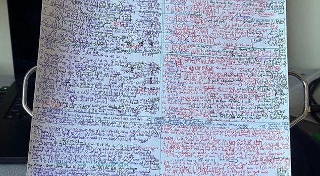 Now that's real effort! The famous commentator's match notes left everyone stunned.