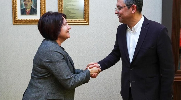 رئيس بلدية كارابورون أردوغان استقال من حزب يني