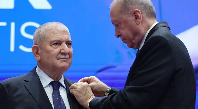 Bursa MP Cemalettin Kani Torun joined the AK Party.