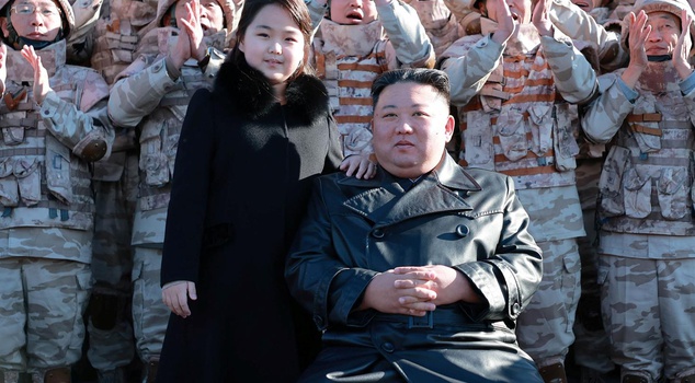 The claim that Kim has died shook the world! The succession debate has begun.