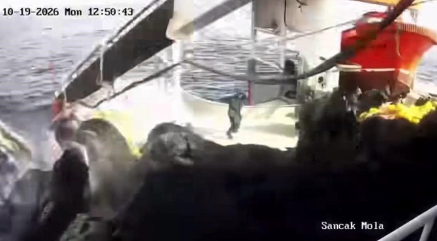 Terrible accident during bonito fishing off Trabzon! Crane toppled onto fishermen: 1 dead, 3 injured