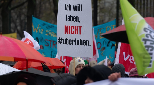 After the uprising in France, Generation Z in Germany called people to the streets in 21 cities.
