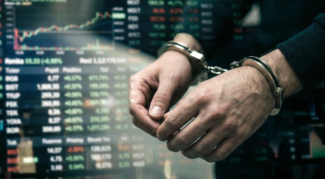 تم توقيف 12 مشتبهاً آخر في تحقيق الصندوق.