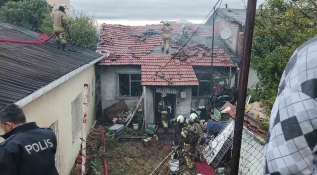 Shack fire in Maltepe! 12-year-old İbrahim could not be saved; his mother and father are injured.