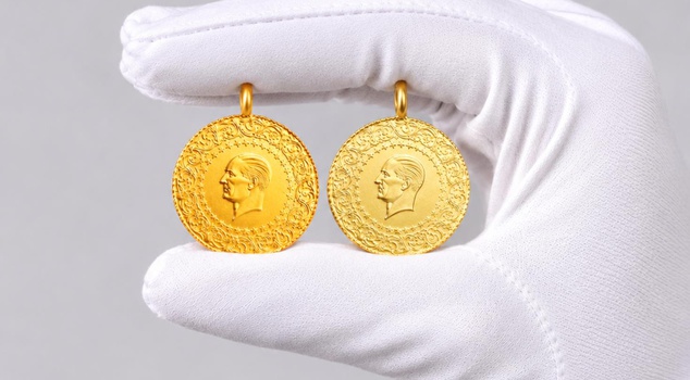 Attention gold buyers! They look the same, but their prices are completely different.