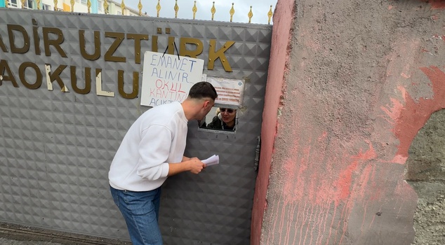 A candidate who confused two schools with the same name in Avcılar could not take the KPSS exam.