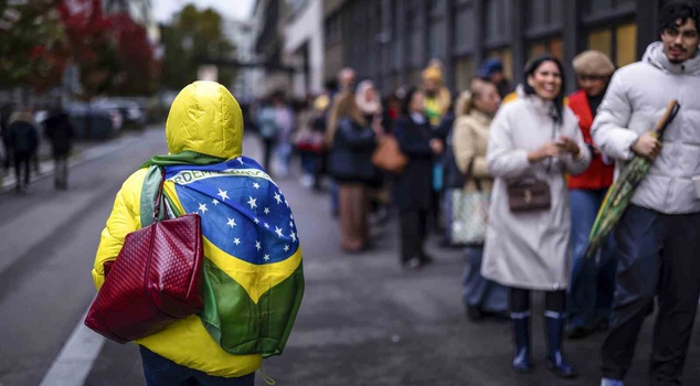 Critical second round in Brazil between Bolsonaro's son and Lula! 158.7 million voters at the polls