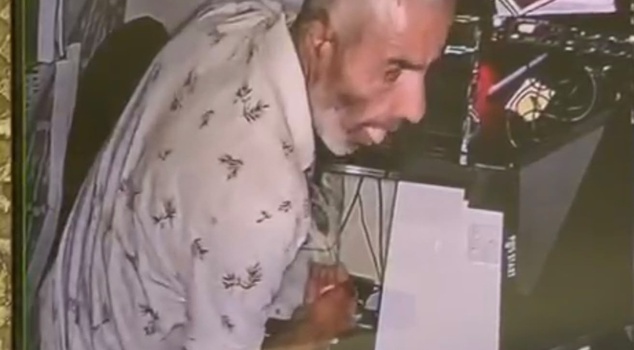In Adıyaman, a thief also emptied the piggy bank of children with leukemia! Those moments are on camera.