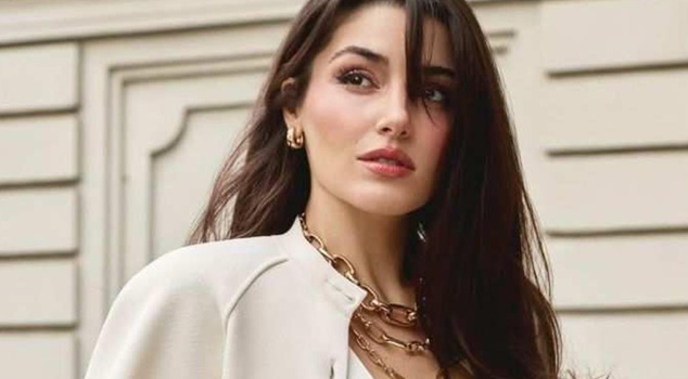 Hande Erçel's emotional message to her mother on her birthday