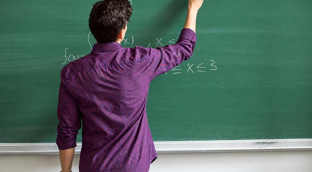 It has emerged that a teacher in Germany received a salary for 17 years without going to work.