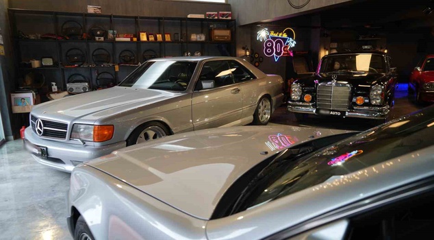 Filiz Akın's Mercedes is also in this garage! A businessman from Samsun turned his workplace into a classic car museum.