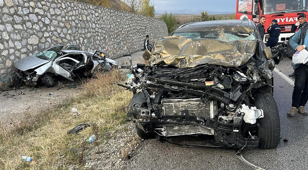 A car and a jeep collided in Çorum: 4 dead, 2 injured
