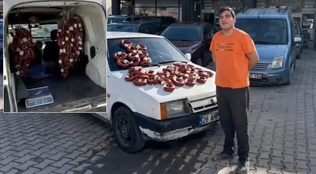 يُذهَل من يسمع! لقد استبدل مركبته بالسجق