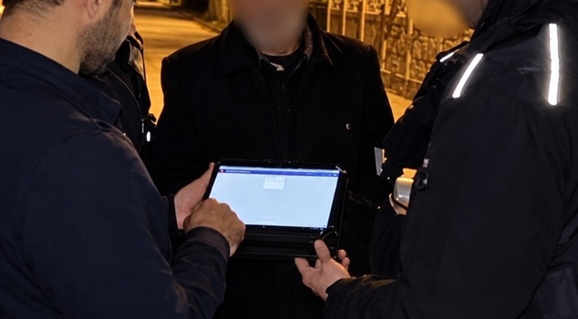 The fugitive convict wanted in Düzce for 14 years was given away by his retirement pension! Even though he used a fake name, he could not escape fingerprint identification.