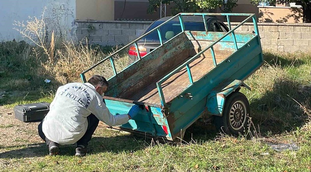 Trailer stolen in Karaman was left back next to its owner's house 2 months later! Moment of theft on camera
