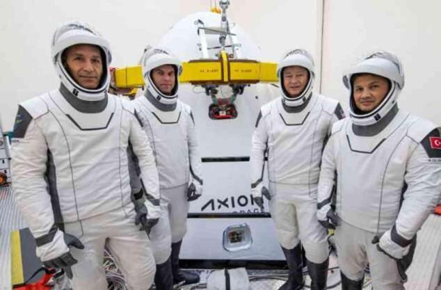 İlk Türk Astronot Alper Gezeravcı CANLI YAYIN | Alper Gezeravcı uzay yolculuğu hangi kanalda? Fırlatma CANLI YAYIN İZLE!