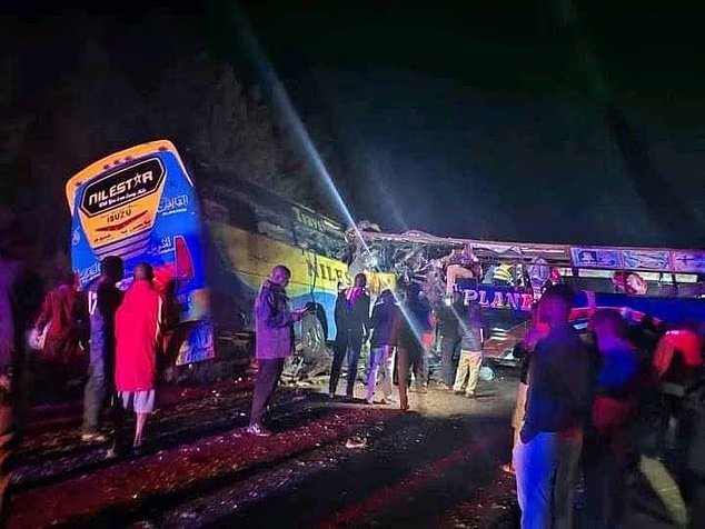 Kaza sonrası yol ve kurtarma ekipleri