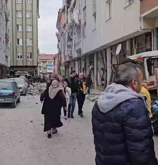 Çorum'da 5 katlı binada patlama! 1 kişi hayatını kaybetti, 33 kişi yaralandı