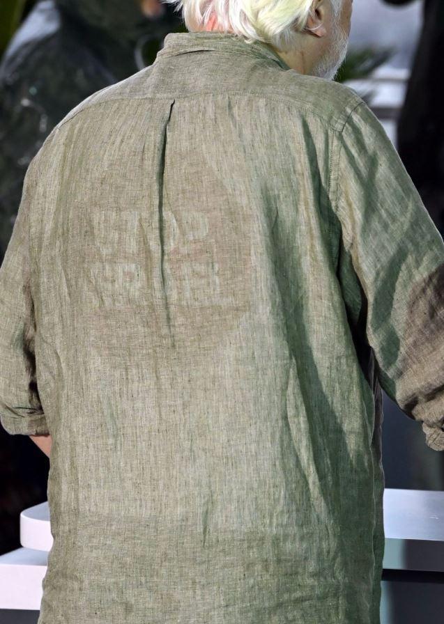 Gazze'de öldürülen çocukların isimlerinin yazılı olduğu tişörtüyle Cannes'a katıldı