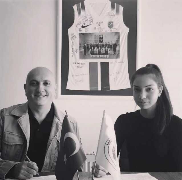 Daha 17 yaşındaydı! Genç voleybolcu Miray Karasu, hayatını kaybetti