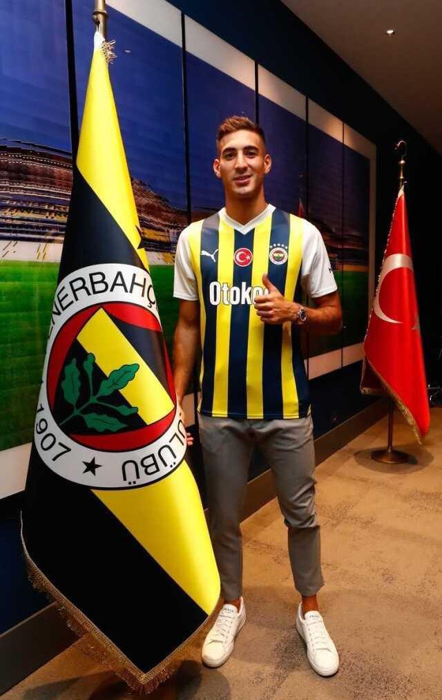 2.5 milyon bonservis ödenecek! Mert Müldür resmen Fenerbahçe'de