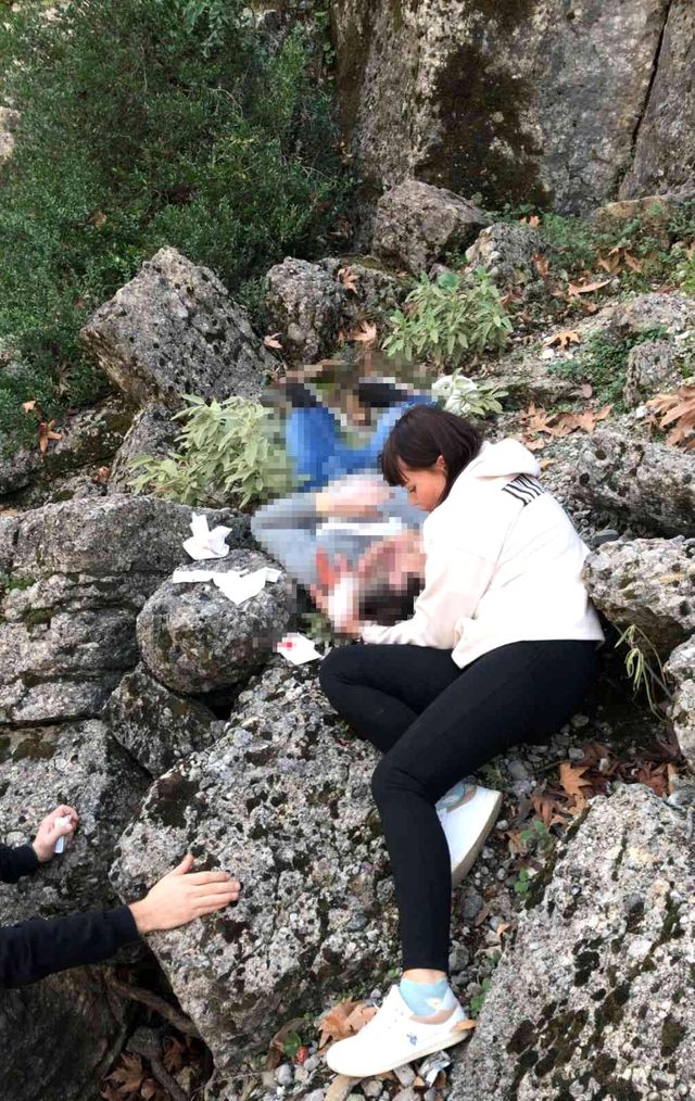 Selfie uğruna canından oldu! Rus turist 35 metreden düşerek feci şekilde öldü
