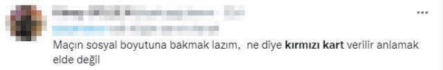 Kadın futbolundaki tarihi derbiye verdiği karar damga vurdu! Maçın hakemine tepki yağıyor