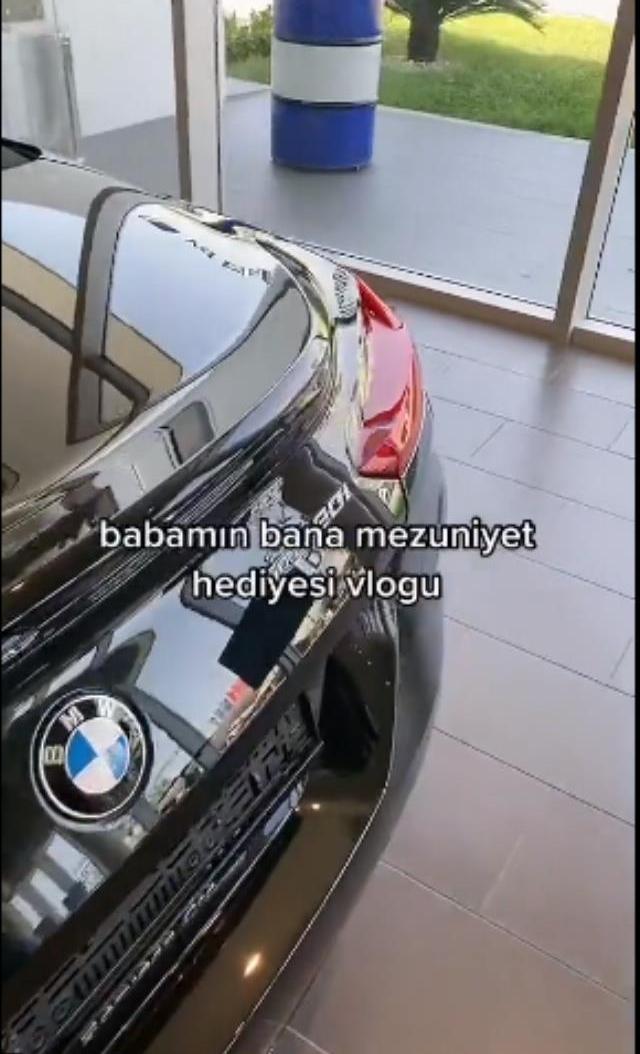 Genç kıza babası mezuniyet hediyesi olarak son model BMW aldı, sosyal medyada yorum yağdı
