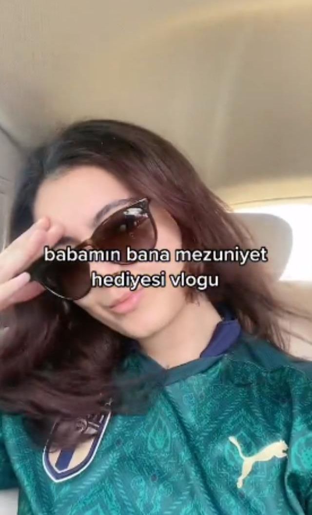 Genç kıza babası mezuniyet hediyesi olarak son model BMW aldı, sosyal medyada yorum yağdı