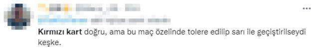 Kadın futbolundaki tarihi derbiye verdiği karar damga vurdu! Maçın hakemine tepki yağıyor