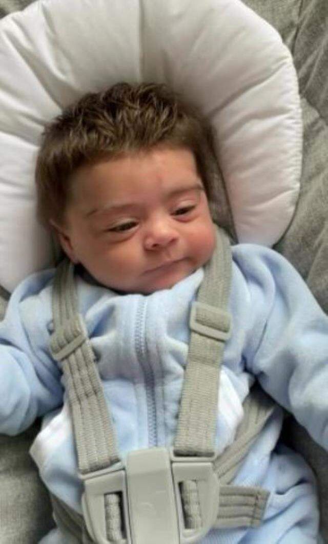Annesi fotoğrafını paylaşınca ilgi odağı oldu! Henüz 3 aylık ama halini görenler inanmıyor
