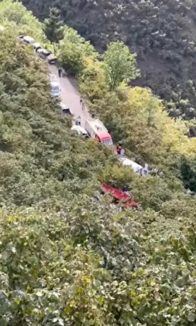 Giresun'da kamyonet fındık bahçesine yuvarlandı: 4 ölü, 1 yaralı