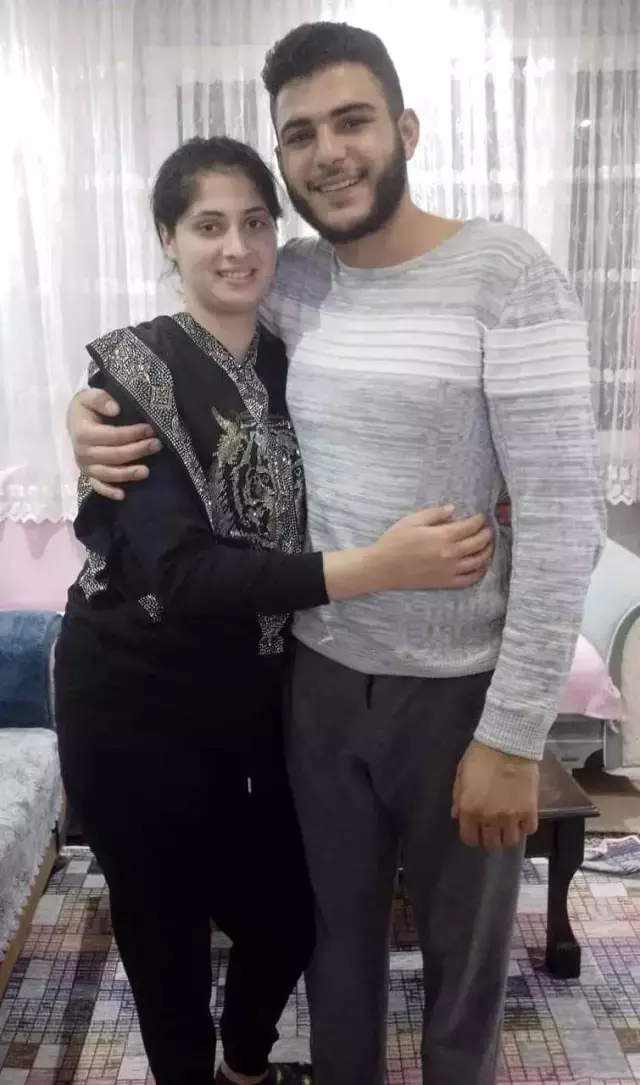 Eşini öldürüp çatıda intihar etti