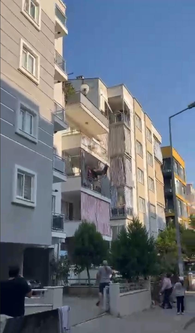 Balkona çıkıp kendini boşluğa bırakan kadın ağır yaralandı