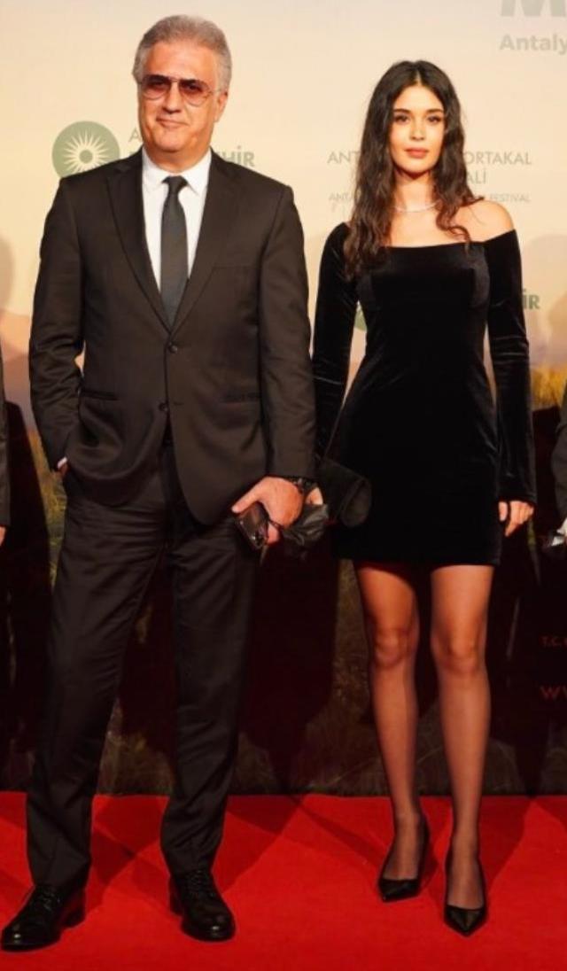 Tamer Karadağlı kendisinden 30 yaş küçük sevgilisinden ayrıldı