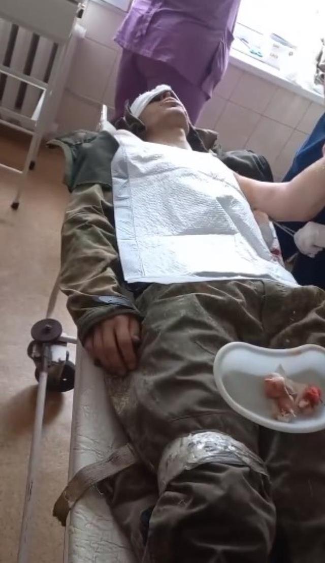 Hipokrat yeminlerini tuttular! Ukraynalı doktorlar Rus askerlerini tedavi etti