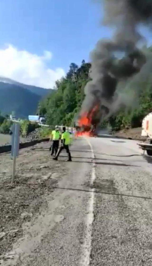 Bozkurt yangın! Kastamonu Bozkurt patlama mı oldu, yangın mı çıktı? 13 Ağustos Bozkurt'ta yangın mı var? Bozkurt'ta patlama!