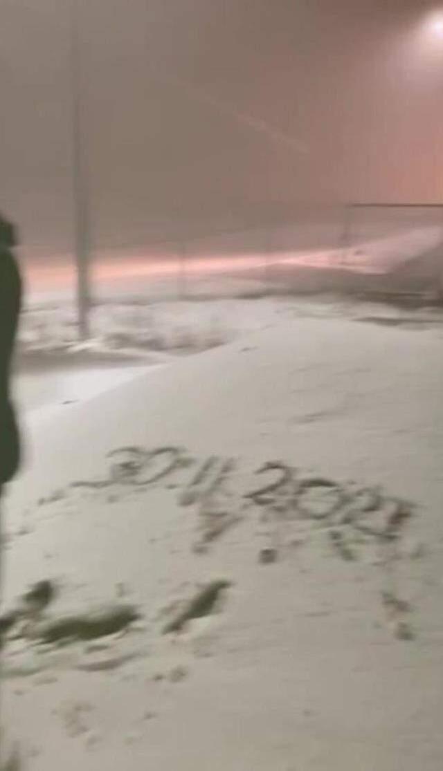 İstanbul'un yanı başındaki Düzce'de kar yağışı başladı