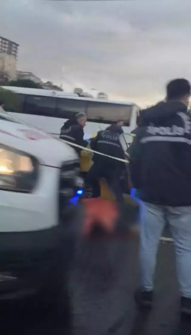 Konuşma bahanesiyle evinden aldı, taksiden inerken katletti