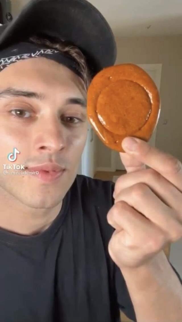 TikTok'ta, ''Squid Game'' şeker oyunu viral oldu! İşte akıma katılan fenomenler