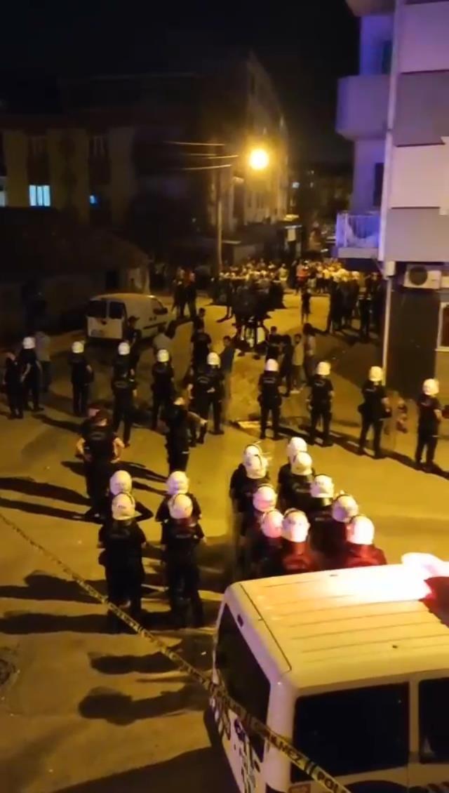Mevsimlik işçilerin evli kadına laf attığı iddiası mahalleyi karıştırdı! 2'si polis 6 yaralı var