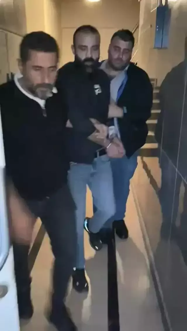 Aşık olduğu kızı yaralayıp, annesini öldüren katil komşu kıskıvrak yakalandı