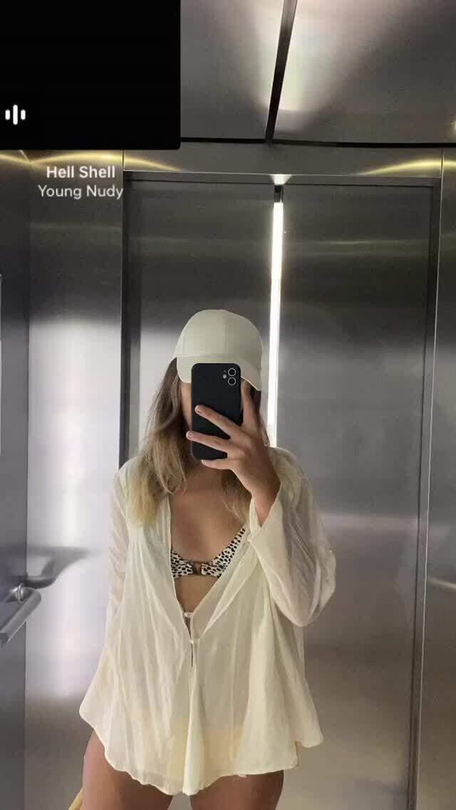 MasterChef Mehmet Yalçınkaya'nın kızı Sude Yalçınkaya Bodrum pozlarıyla yıktı geçti