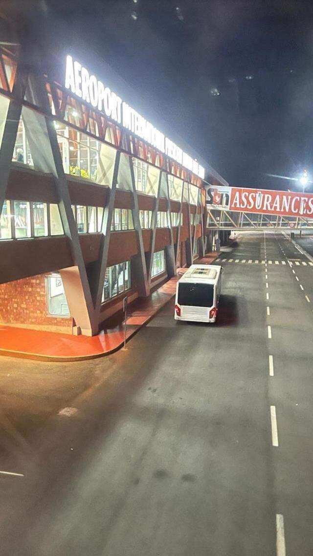 Nijer- İstanbul uçağında panik anları! Lavaboda gizli sigara içen yolcu yangın çıkardı