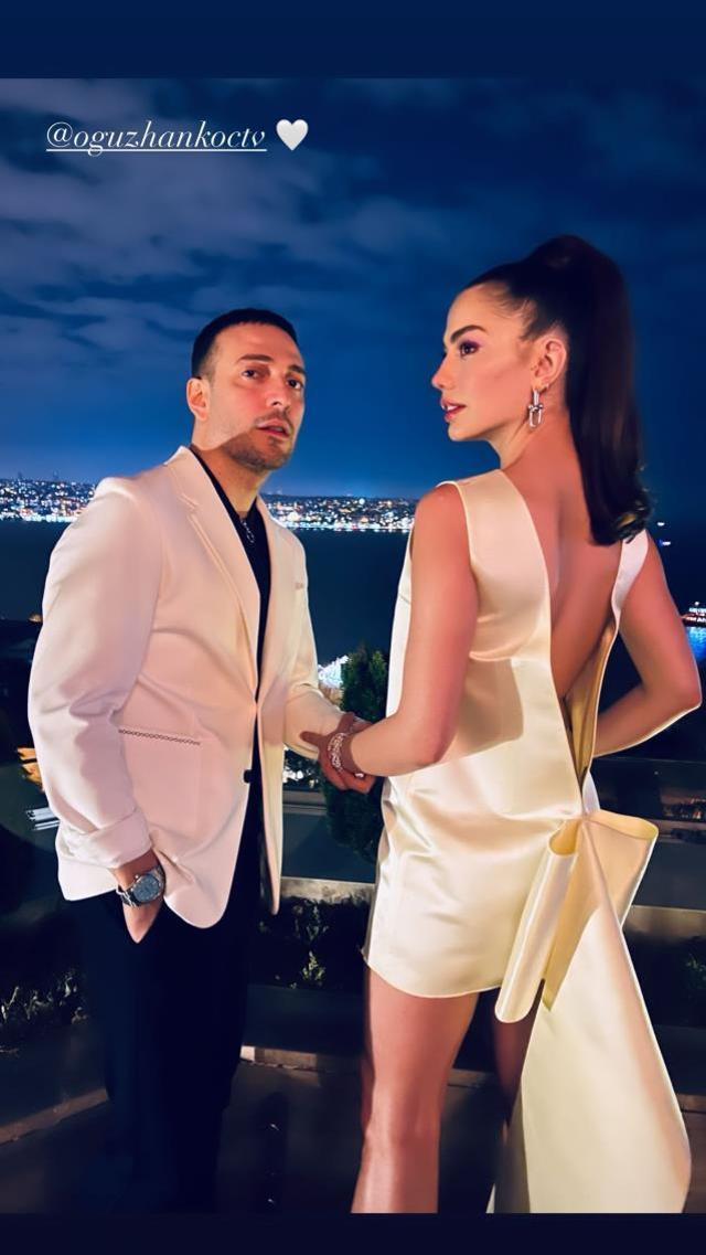 Demet'in doğum günü şıklığı! Önden sade olan elbisenin bir de arkasını görün