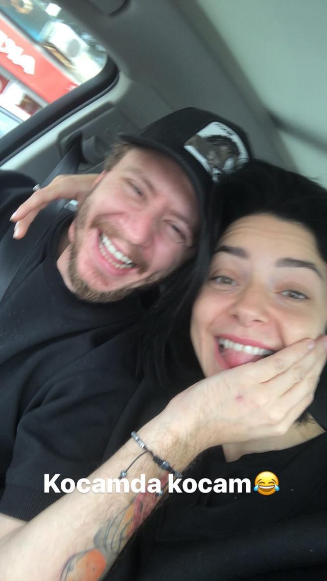 Merve Boluğur sabırsız çıktı! Nikaha saatler kala Instagram'da soy ismini değiştirdi