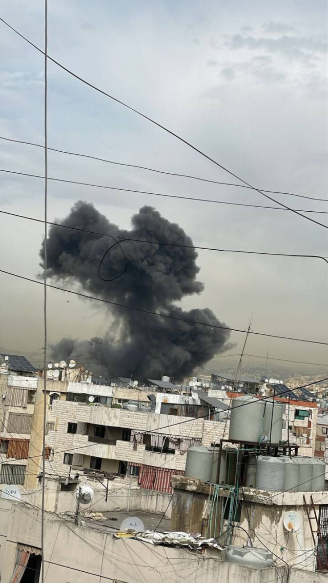 İsrail, Lübnan'ın başkenti Beyrut'a bomba yağdırdı