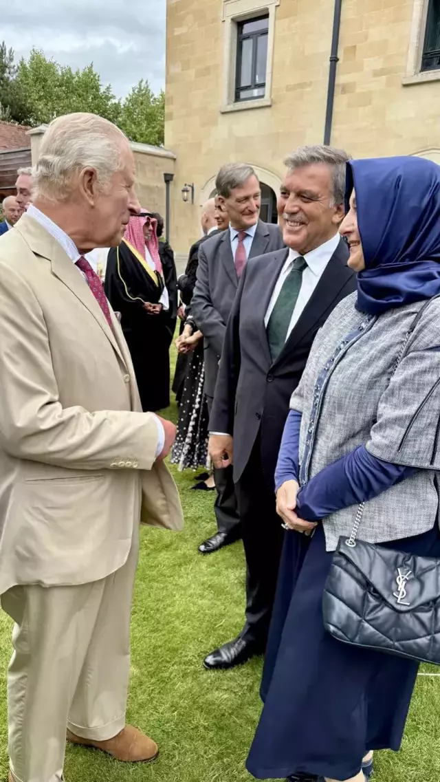 Hayrunnisa Gül'ün çantası, İngiltere kralıyla sohbeti gölgede bıraktı