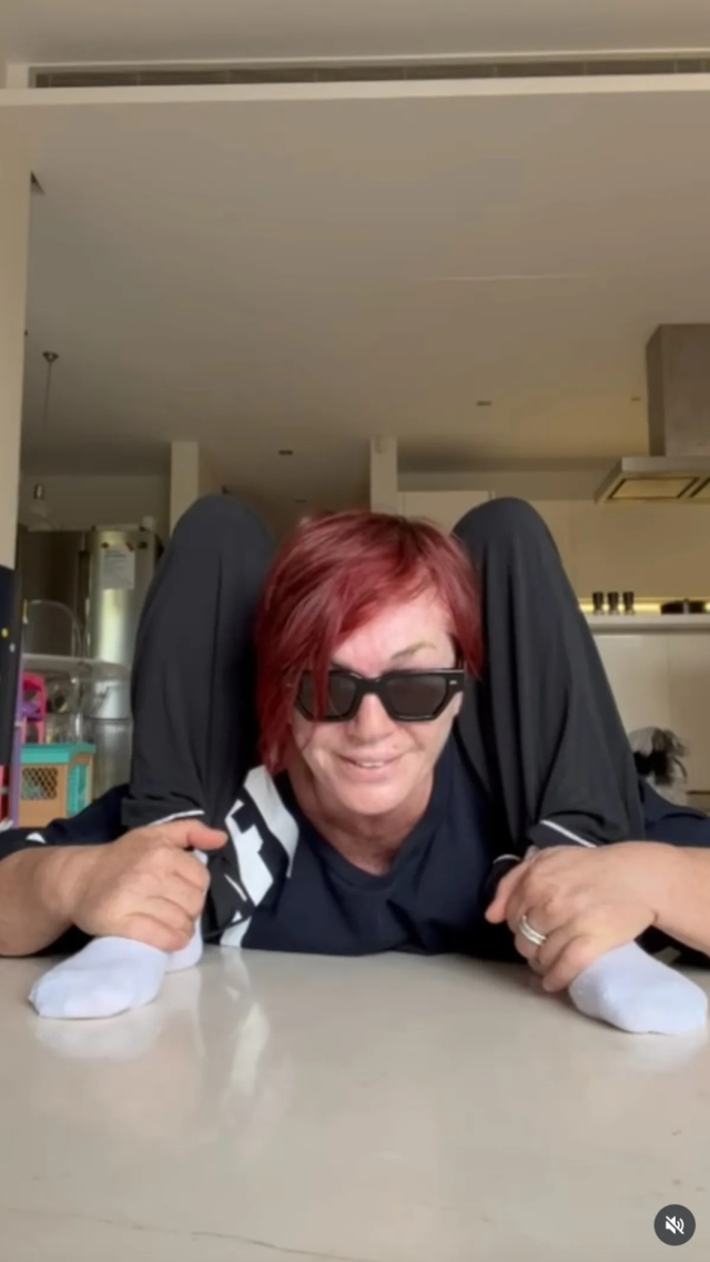 Emel Müftüoğlu'nun Doğum Günü: Samimi Anlar ve Sıcak Dostluklar